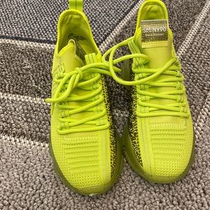 Steve Madden lime green shoes